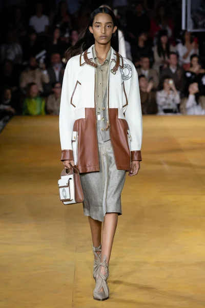 Look 2